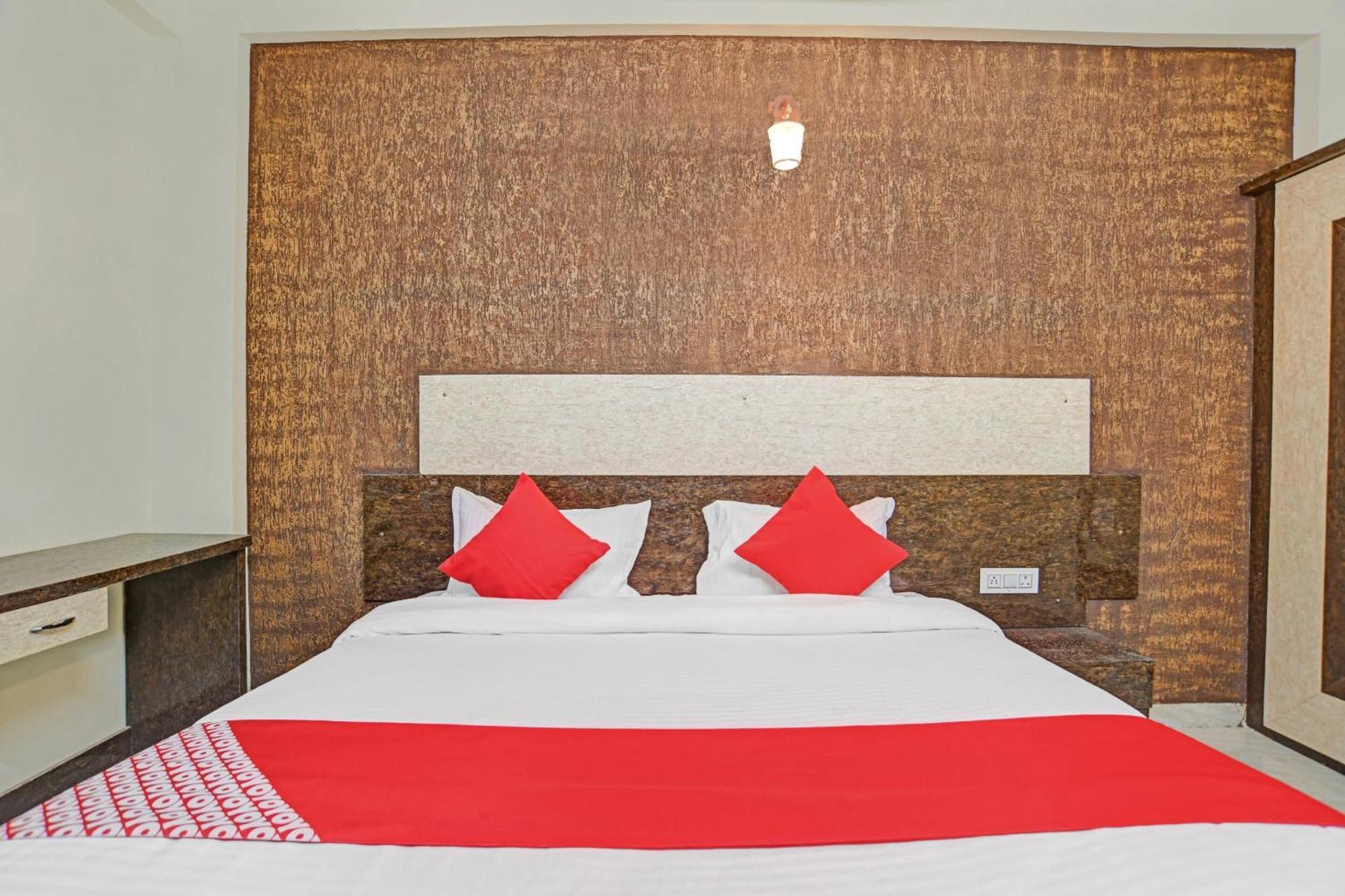 O Zodiac Hotel Indore